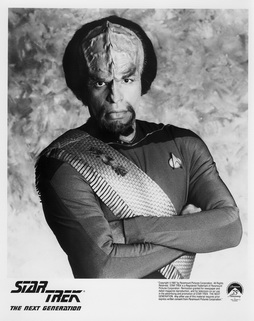 Star Trek Gallery - worf_s1c.jpg