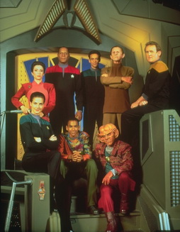 Star Trek Gallery - Star-Trek-gallery-crews-0007.jpg