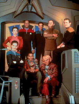 Star Trek Gallery - Star-Trek-gallery-crews-0012.jpg