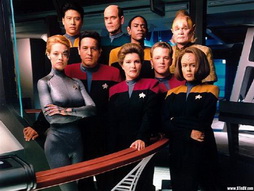 Star Trek Gallery - Star-Trek-gallery-crews-0037.jpg