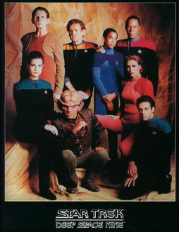 Star Trek Gallery - Star-Trek-gallery-crews-0048.jpg