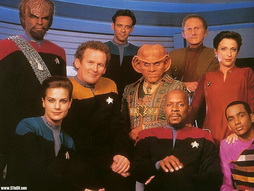 Star Trek Gallery - Star-Trek-gallery-crews-0081.jpg