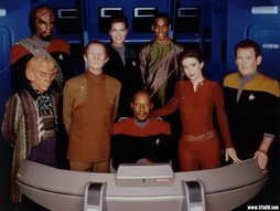 Star Trek Gallery - Star-Trek-gallery-crews-0083.jpg