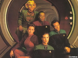 Star Trek Gallery - Star-Trek-gallery-crews-0086.jpg