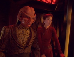 Star Trek Gallery - behindthelines_079.jpg