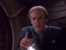 Star Trek Gallery - distantvoices_289.jpg