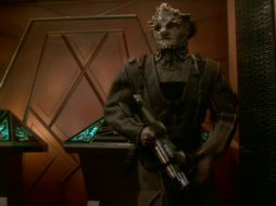 Star Trek Gallery - leave_behind_415.jpg