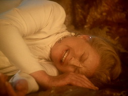 Star Trek Gallery - leave_behind_525.jpg