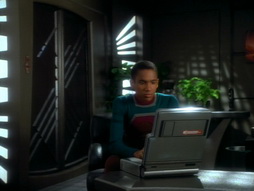 Star Trek Gallery - playing_god_165.jpg