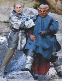 Star Trek Gallery - quark-odo-ascent.jpg