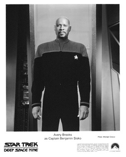 Star Trek Gallery - sisko_s6pb2.jpg