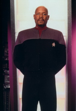 Star Trek Gallery - sisko_s6pb.jpg