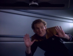 Star Trek Gallery - thesearch2_056.jpg