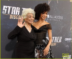 Star Trek Gallery - 589-startrekdiscovery.jpg