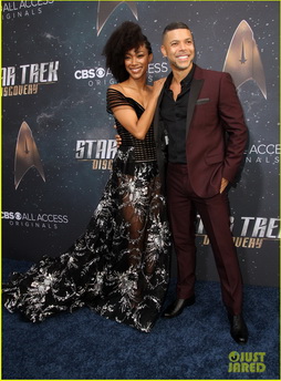 Star Trek Gallery - 714-startrekdiscovery.jpg