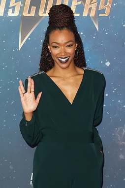 Star Trek Gallery - 739-startrekdiscovery.jpg