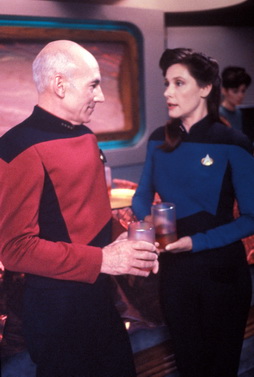 Star Trek Gallery - Star-Trek-gallery-enterprise-next-generation-0067.jpg