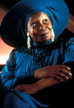 Star Trek Gallery - guinan2.jpg