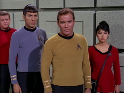 Star Trek Gallery - StarTrek_still_1x23_ATasteOfArmageddon_0394.jpg