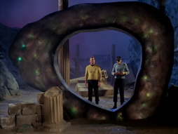 Star Trek Gallery - StarTrek_still_1x28_TheCityOnTheEdgeOfForever_0489.jpg