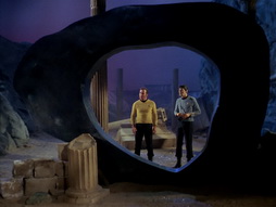 Star Trek Gallery - StarTrek_still_1x28_TheCityOnTheEdgeOfForever_0507.jpg