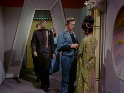 Star Trek Gallery - StarTrek_still_2x10_TheJourneyToBabel_0314.jpg