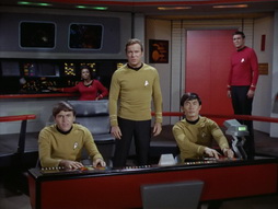 Star Trek Gallery - StarTrek_still_x08_ForTheWorldIsHollowAndIHaveTouchedTheSky_0075.jpg