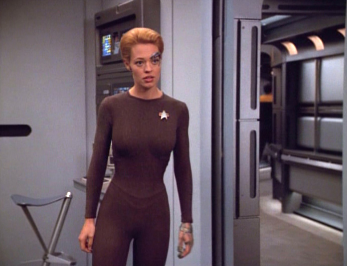 Star Trek Gallery: Voyager.