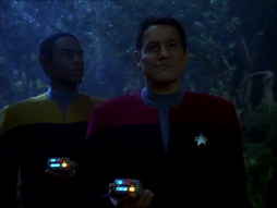 Star Trek Gallery - Heroes_and_Demons_039.jpg