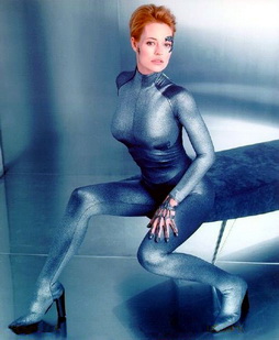 Star Trek Gallery - Jeri_Silver_suit_and_bench.jpg