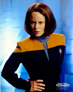 Star Trek Gallery - belanna_s7_c.jpg