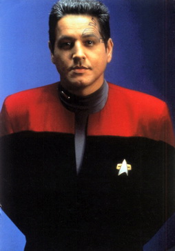 Star Trek Gallery - chakotay_s2c.jpg