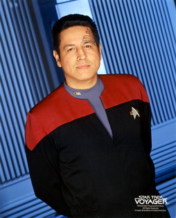Star Trek Gallery - chakotay_s6.jpg