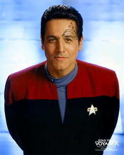 Star Trek Gallery - chakotay_s7_b.jpg