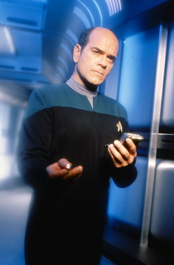 Star Trek Gallery - doctor_s4a.jpg