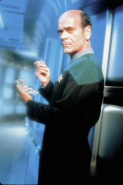 Star Trek Gallery - doctor_s4b.jpg