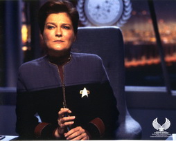 Star Trek Gallery - janeway_nem1.jpg