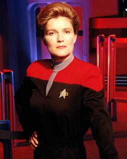 Star Trek Gallery - janeway_s3e.jpg