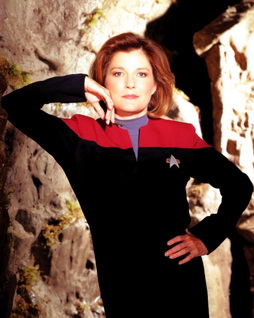 Star Trek Gallery - janeway_s5hq.jpg