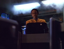 Star Trek Gallery - manuvers_045.jpg