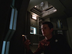 Star Trek Gallery - q2_250.jpg