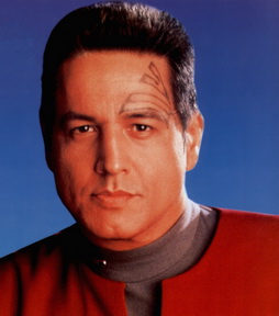 Star Trek Gallery - seas2chakotay6.jpg