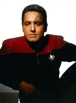 Star Trek Gallery - unused_chakotay_pb.jpg